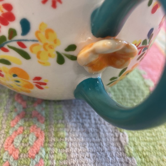 Anthropologie Cadiz Floral  Tea or Coffee Mug with Teal Handle and 3D Flower - Picture 5 of 13